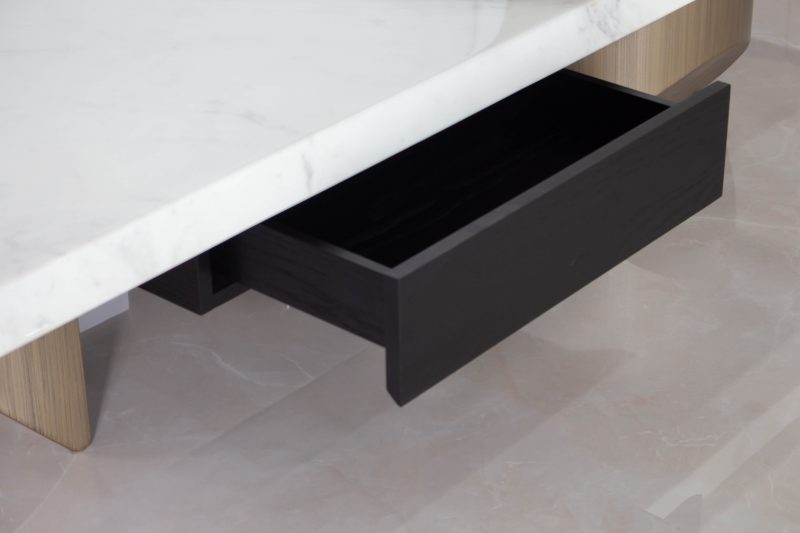 自由大理石茶几