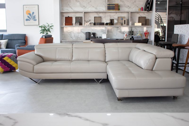 A004-607型皮沙發