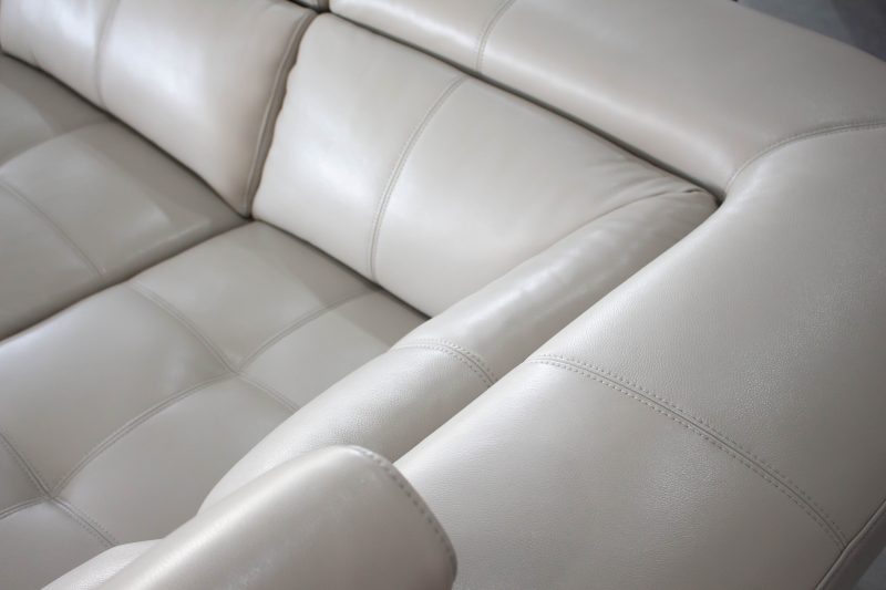 A004-607型皮沙發