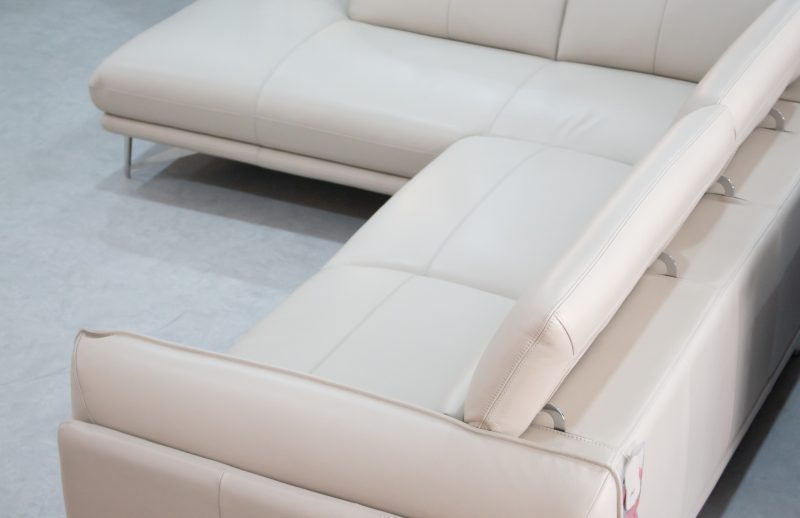 AA00412-1507型皮沙發