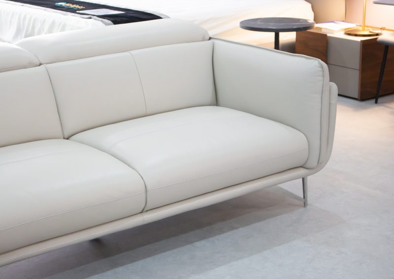 AA00412-1507型皮沙發